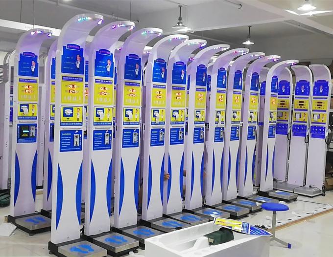 Ψηφιακή μηχανή ύψους και βάρους αυτοεξυπηρετήσεων με τη μέτρηση πίεσης του αίματος Omron